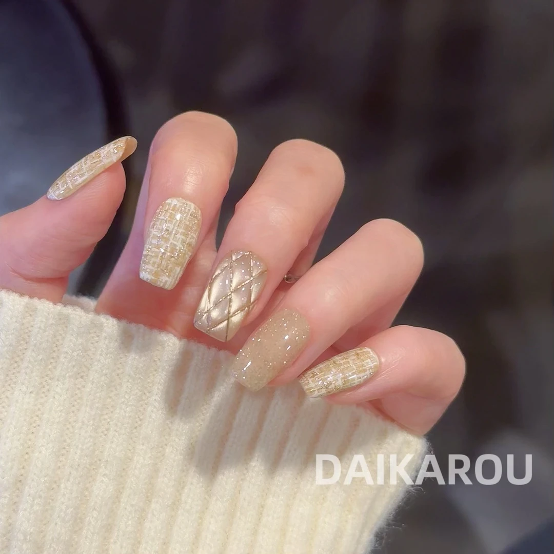 光华织锦 黛卡柔  哇擦么 新甲型 此度 短椭圆手工穿戴甲10片