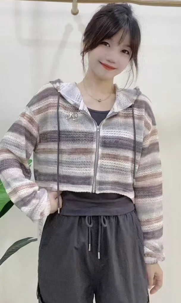 【仟媛】2566#新款休闲减龄街头条纹连帽外套两件套