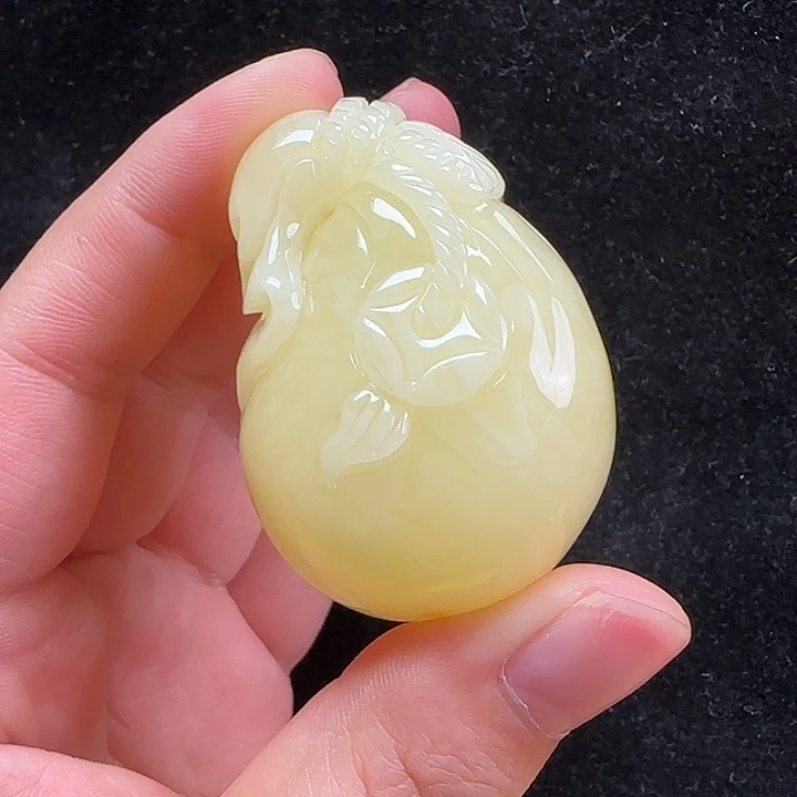 未镶嵌蜜蜡珠宝奇石