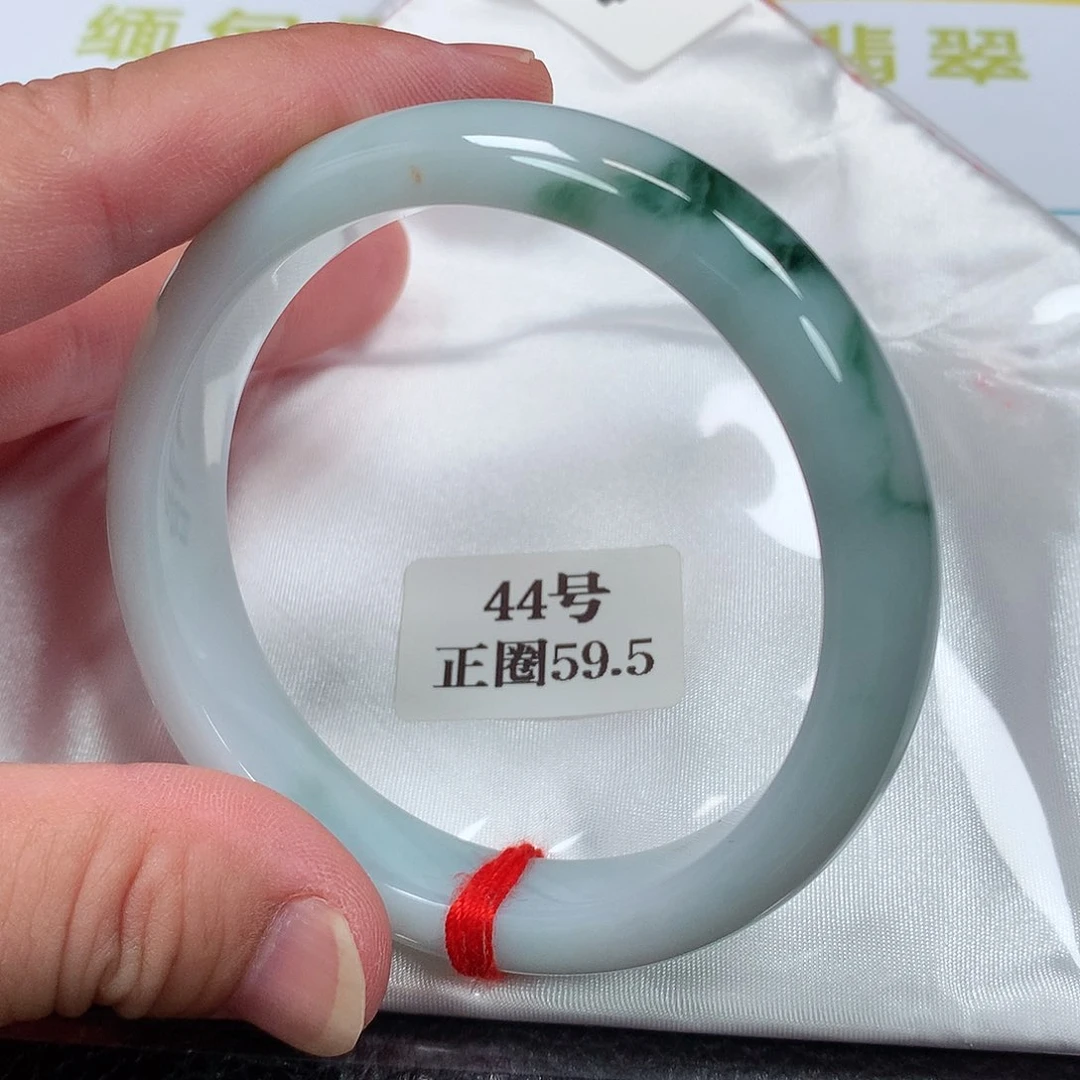 【闪购商品】翡翠手镯未镶嵌44号