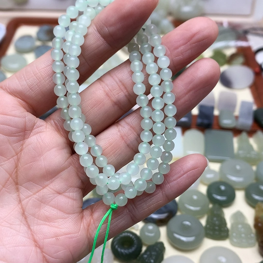 *****和田玉未镶嵌颈饰