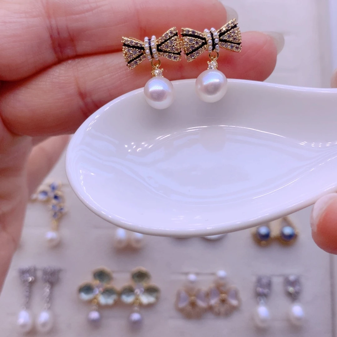 合金耳饰淡水珍珠