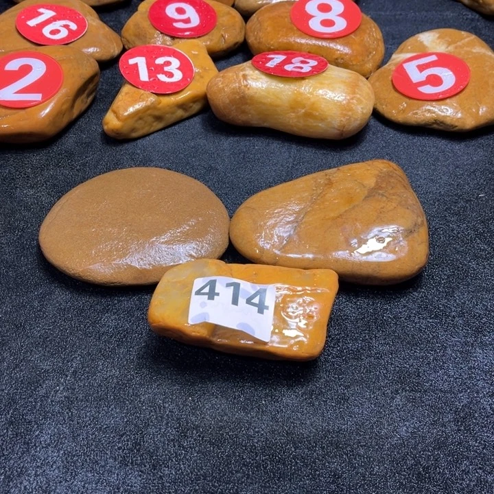 桂***祖琉璃手工艺品木头人和其他人物一样