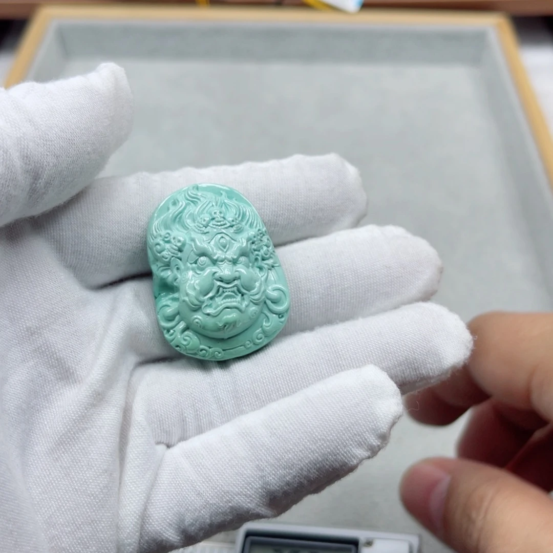 绿松石未镶嵌挂件