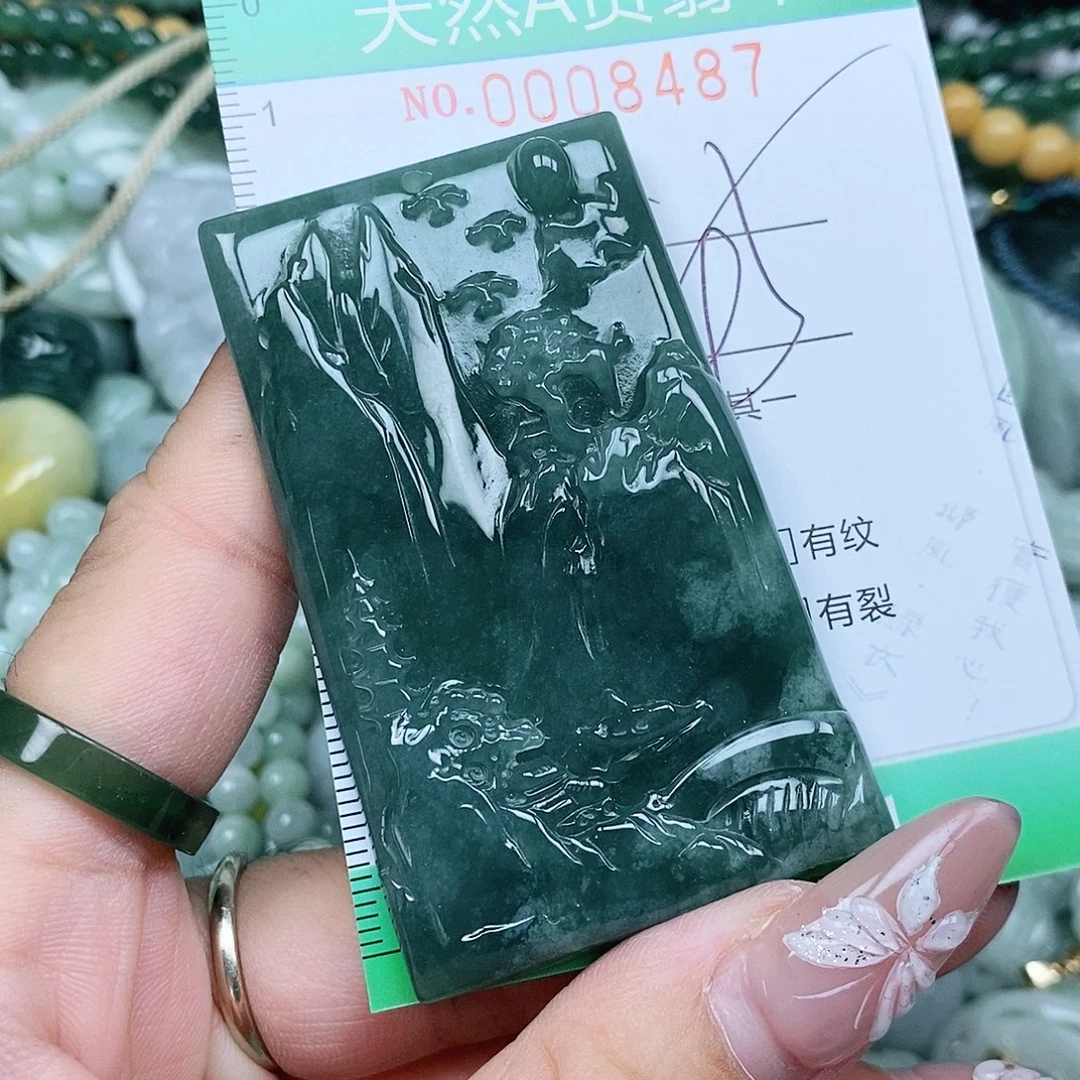 吊坠(不含链)未镶嵌翡翠