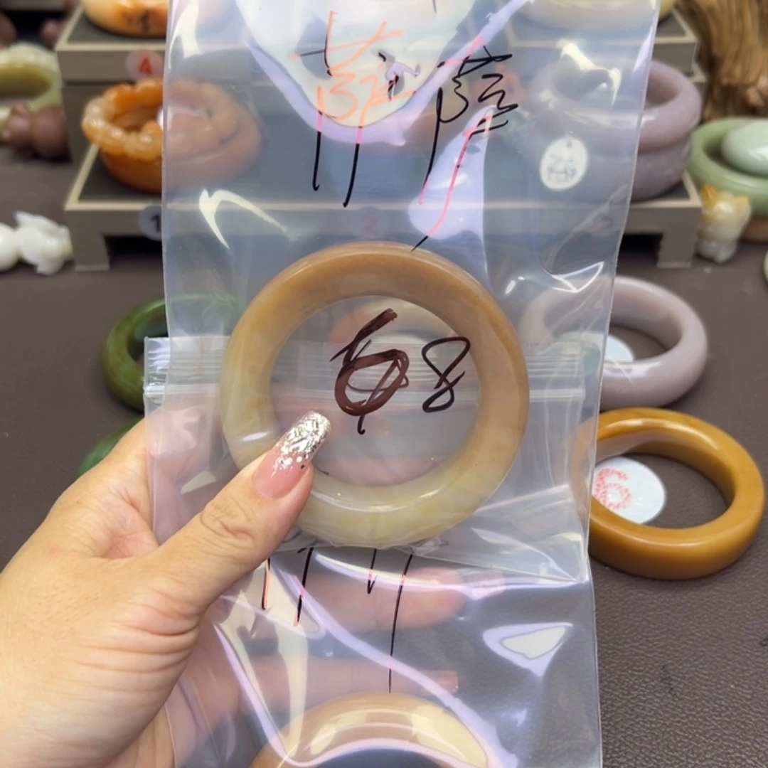 石英质玉手镯未镶嵌萨*