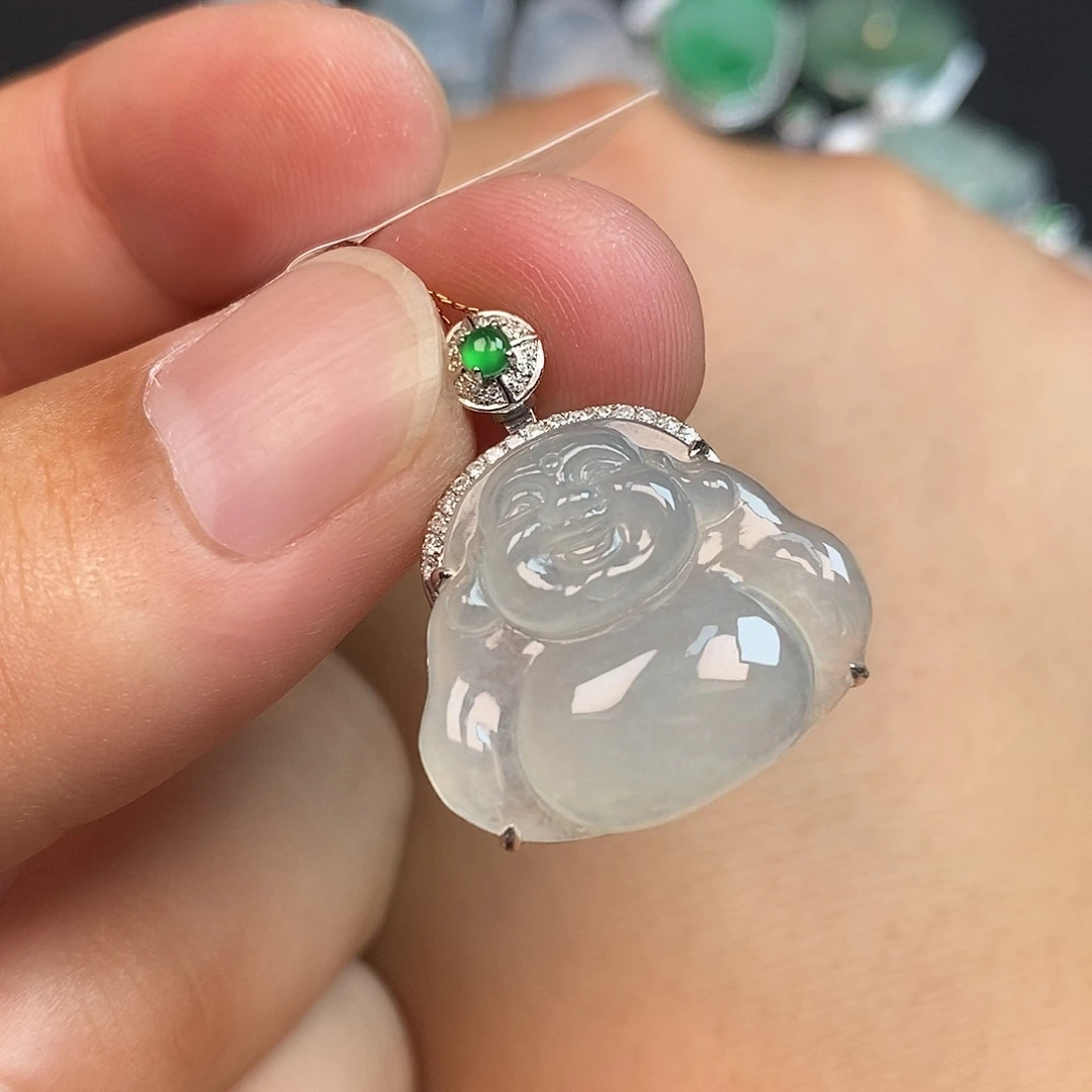 颈饰18K金镶嵌翡翠佛公