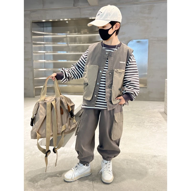 新疆包邮男童春秋款套装2025新款儿童时髦中大童马甲工装条纹三件