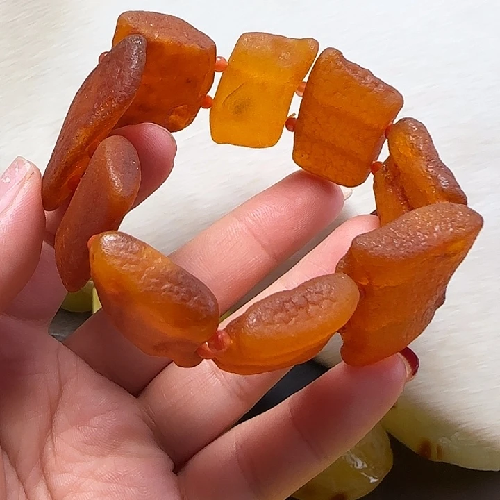 蜜蜡珠宝奇石未镶嵌