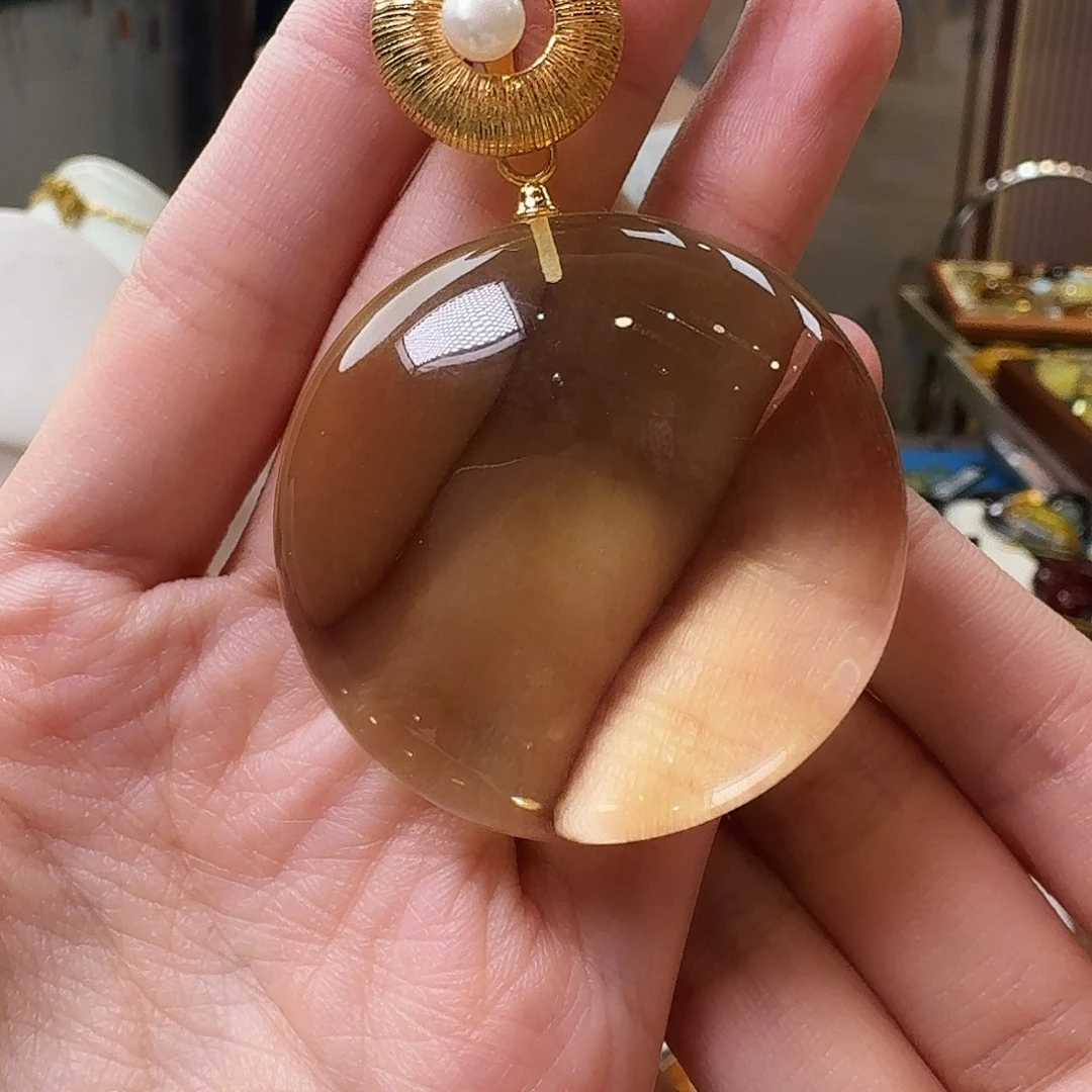 琥珀未镶嵌颈饰吊坠