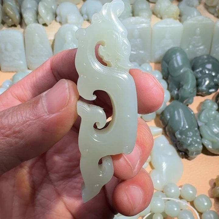 和田玉未镶嵌挂件