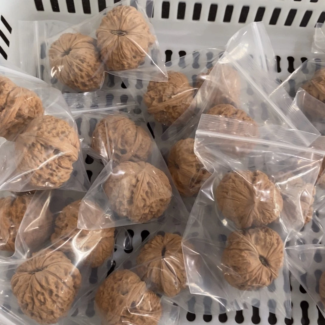 文玩核桃吊坠大团圆