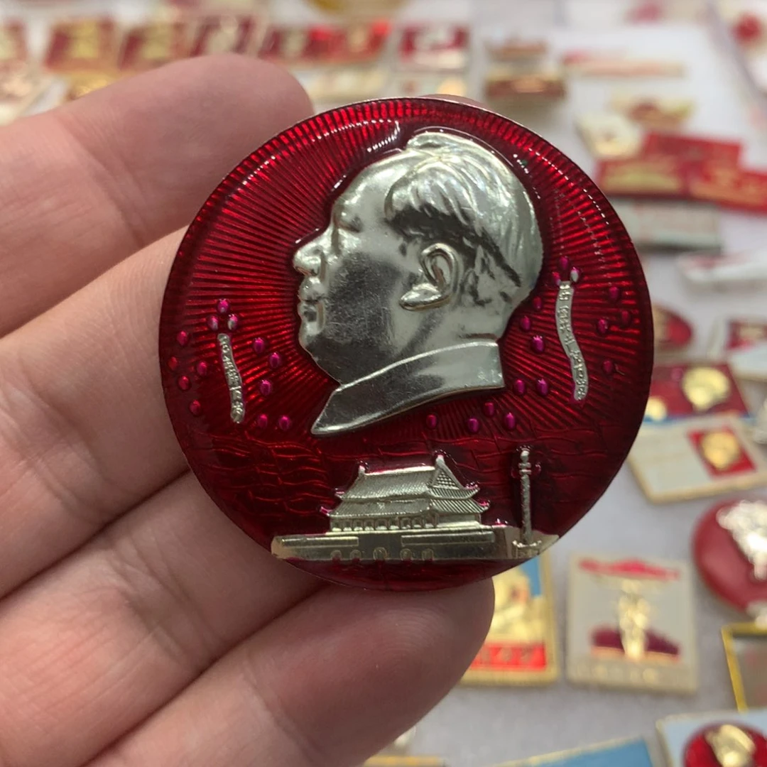 铝红章文像安门龙柱……