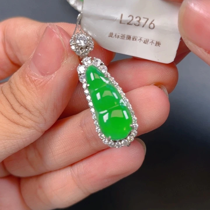 【闪购商品】颈饰银S925镶嵌翡翠翡翠