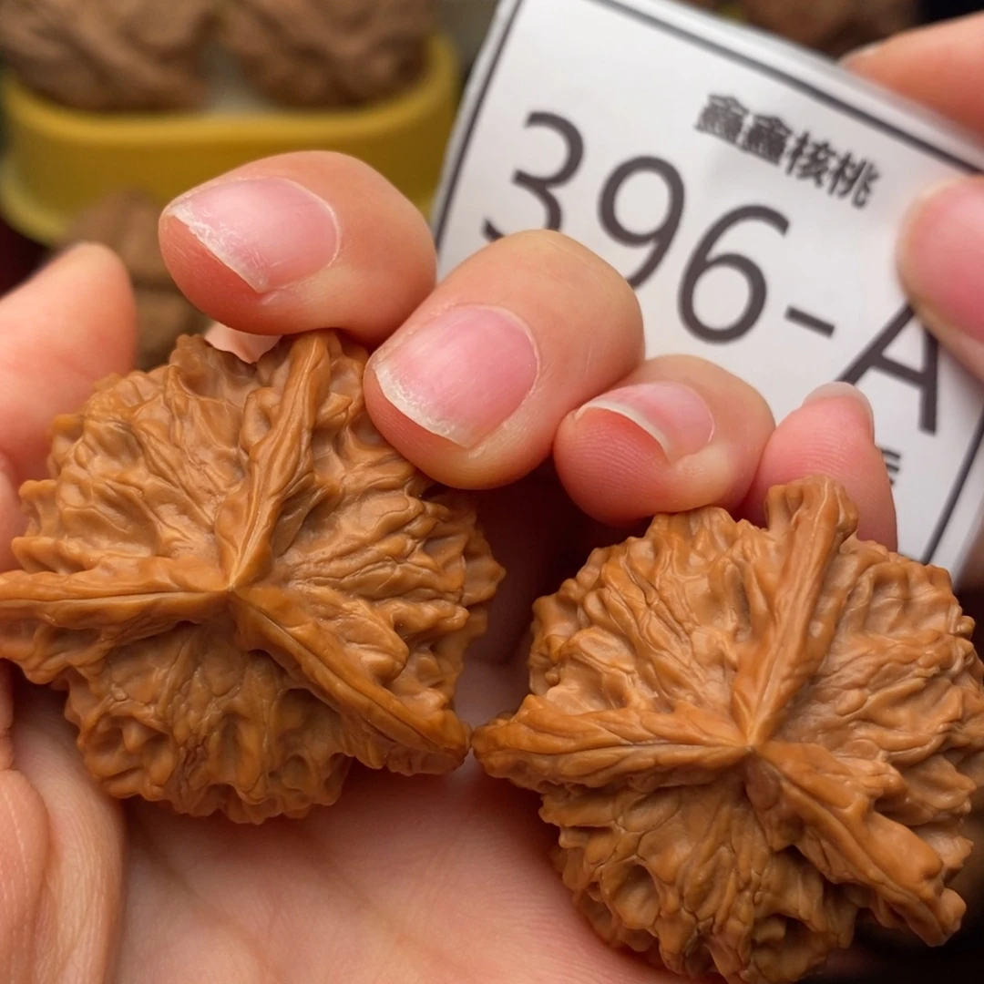 文玩核桃把件盘山奔37……