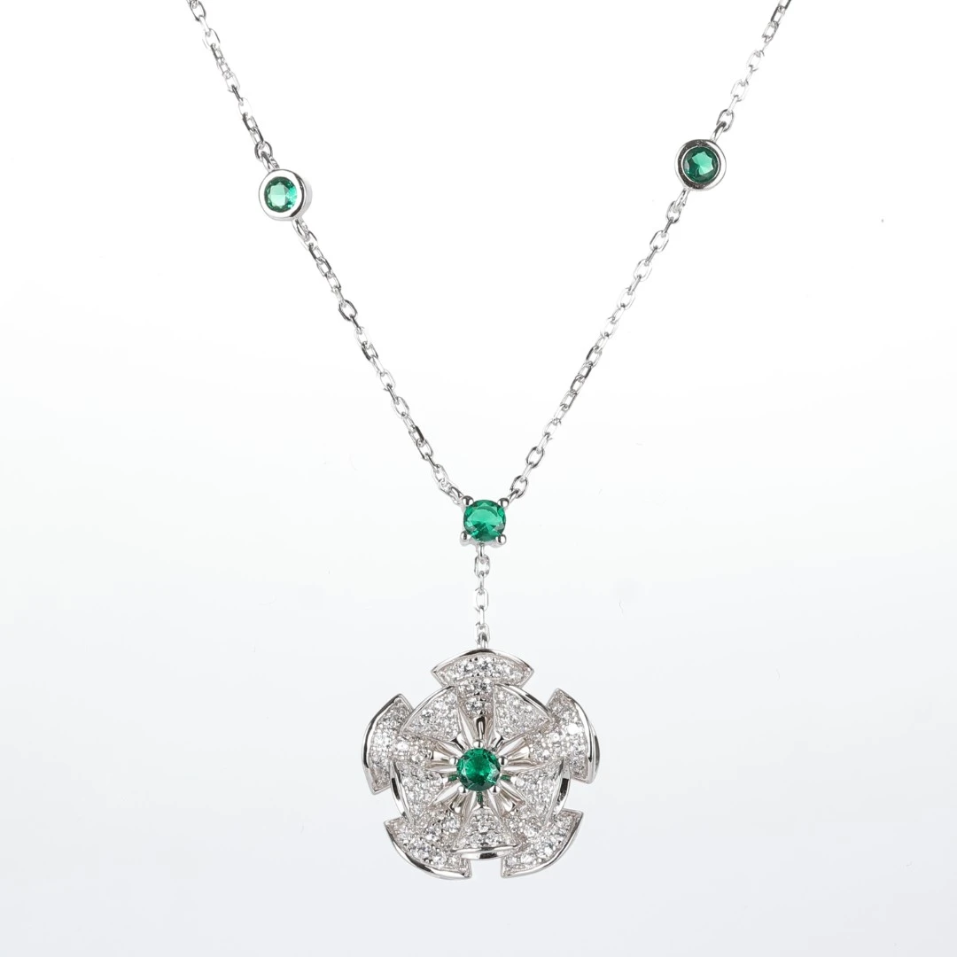 坠链均925银合成锆石  绿点双层花瓣项链-076