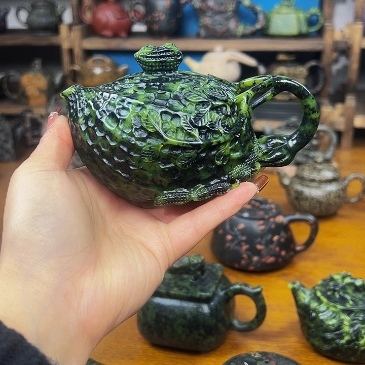 觉*茶空间天然石料藏玉