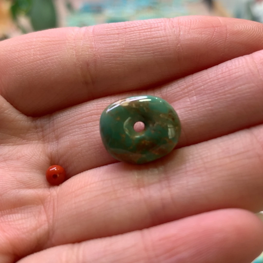 南红玛瑙配饰未镶嵌