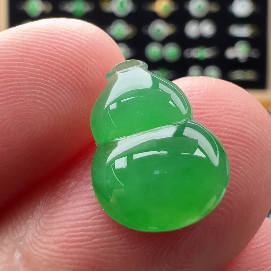 翡翠未镶嵌颈饰葫芦13.7