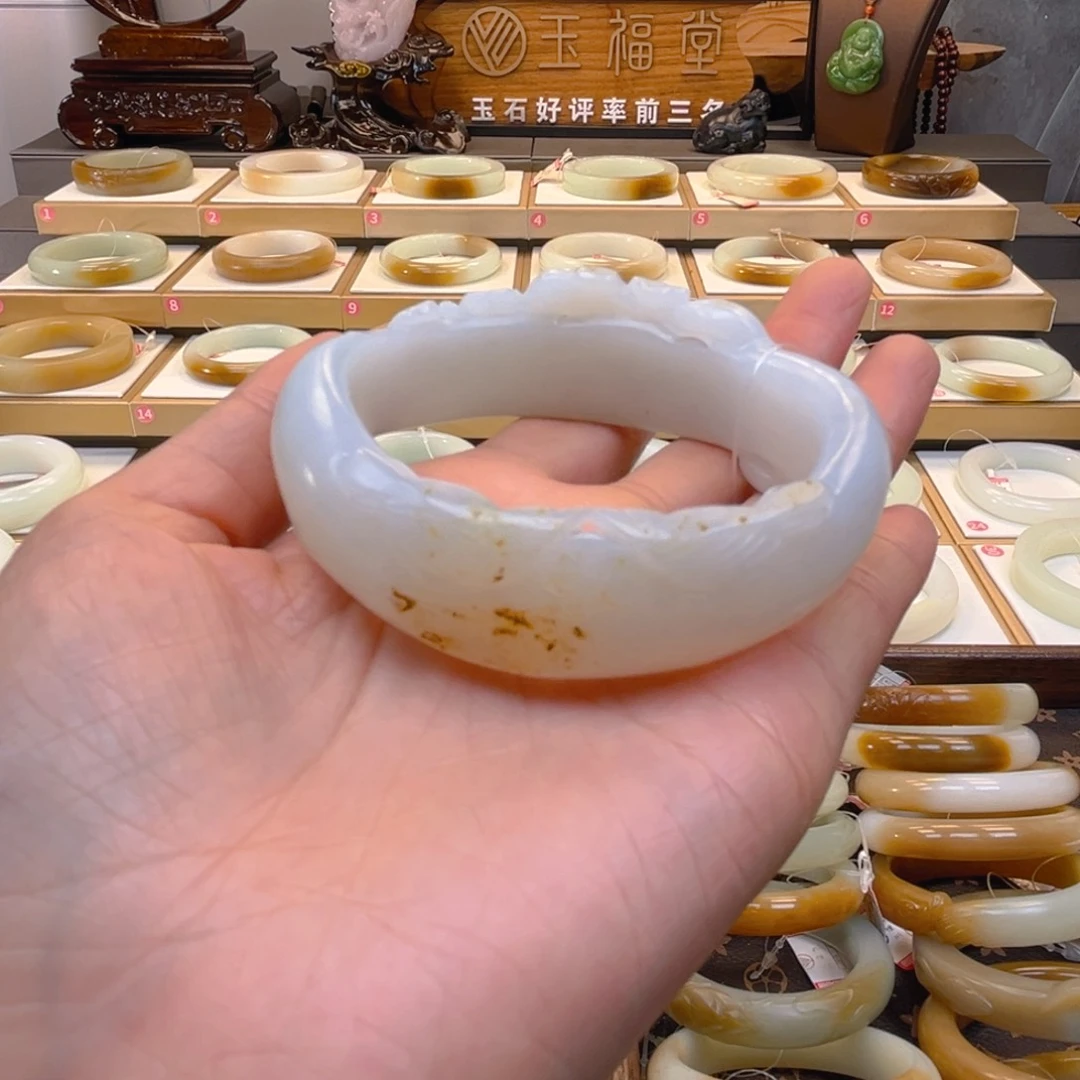 和田玉未镶嵌手镯2