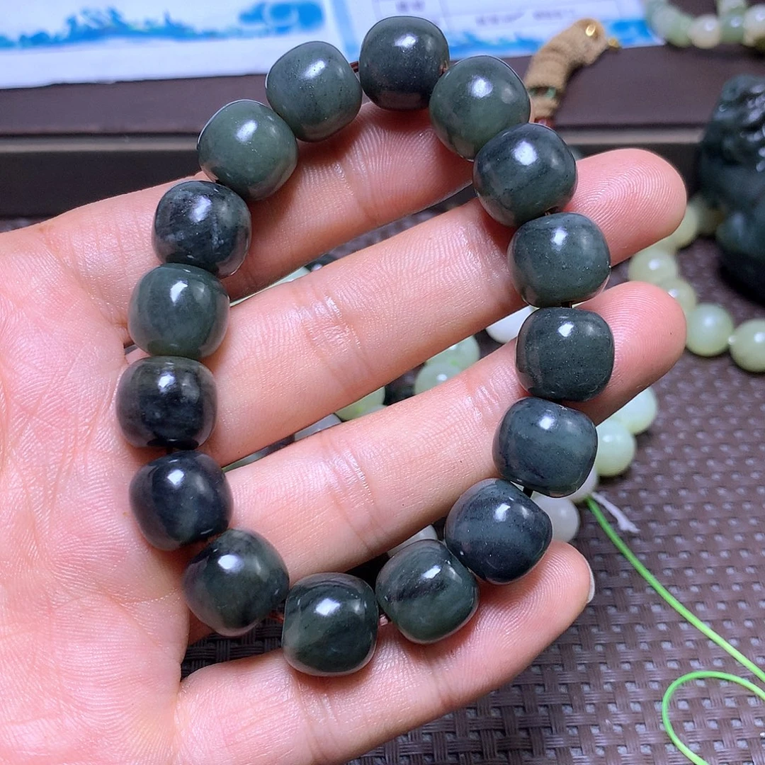 颈饰未镶嵌和田玉14