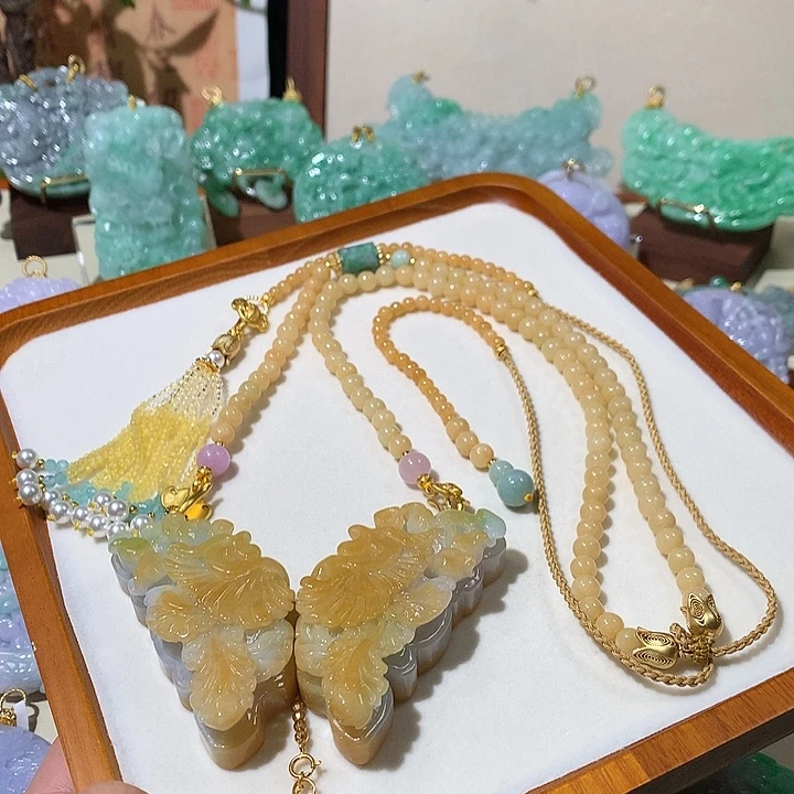 明***吗颈饰未镶嵌翡翠翡翠吊坠