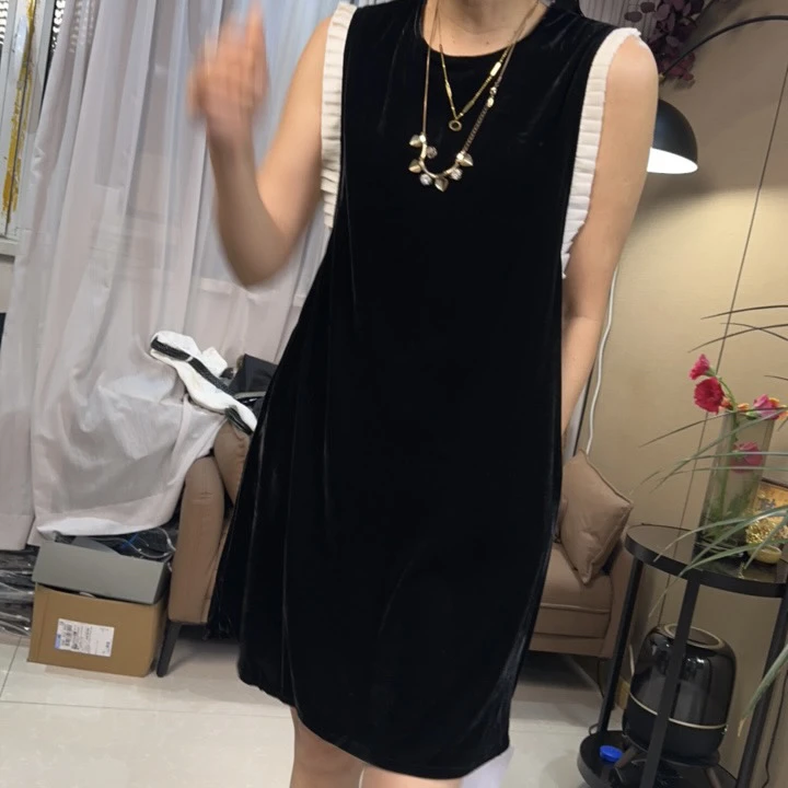 夏季新款无袖丝绒圆领气质女士连衣裙宽松显瘦