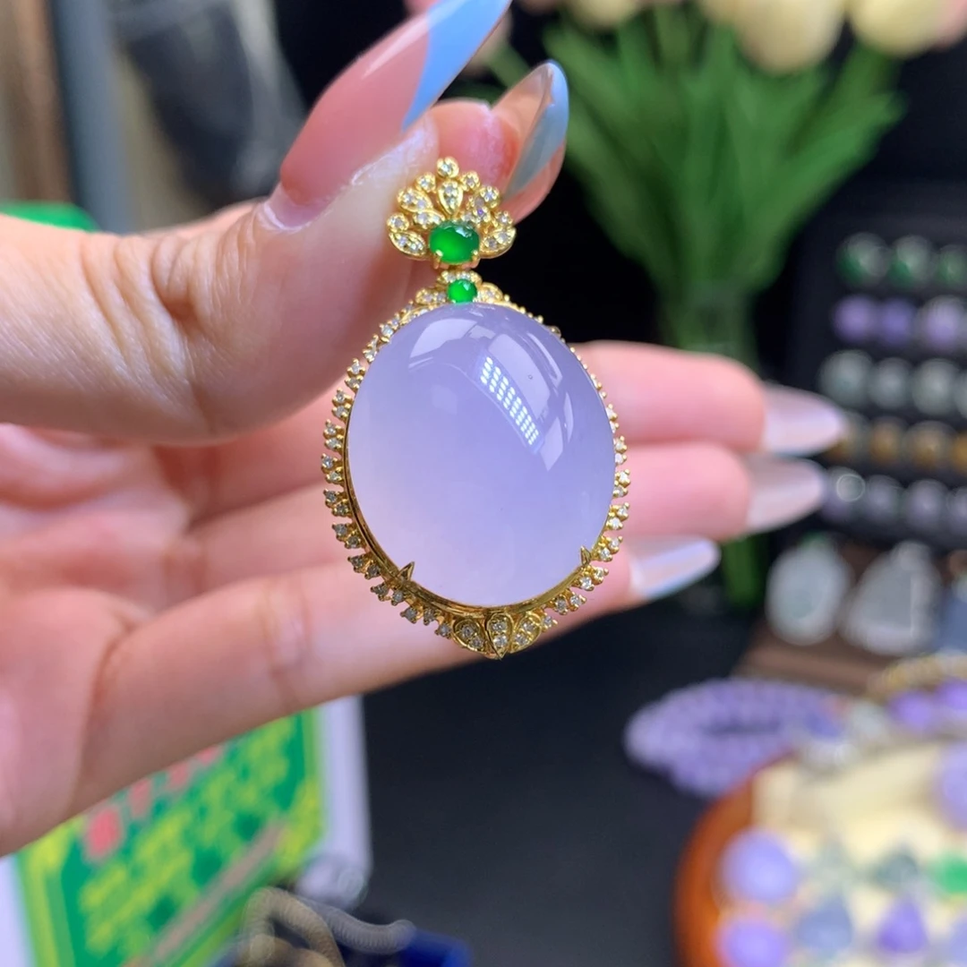 翡翠18K金镶嵌颈饰天然