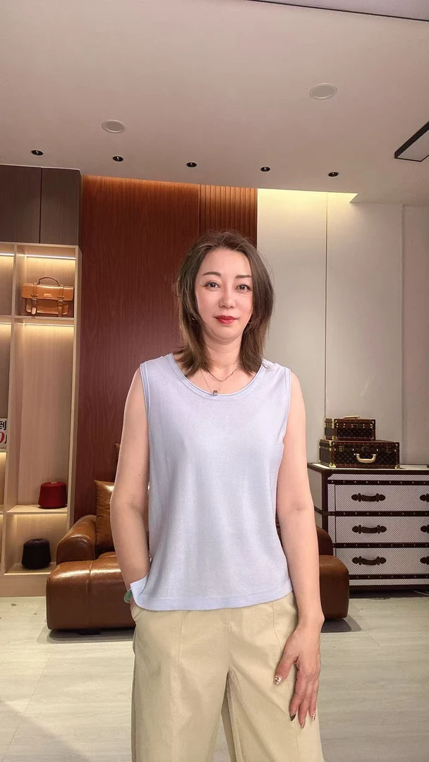 轻熟风宽松型修身型森系圆领背心吊带纯色女装大码波点桑蚕丝上衣
