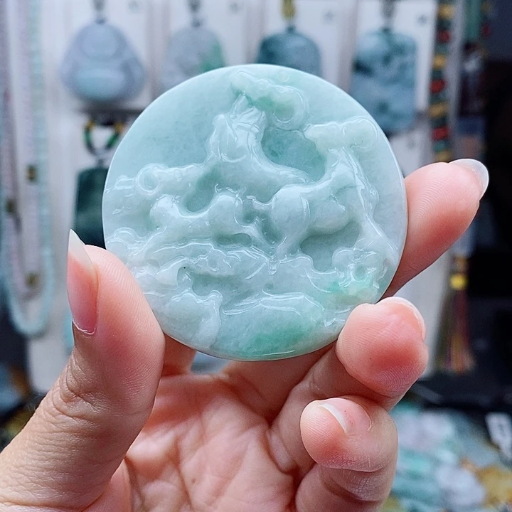 翡翠未镶嵌颈饰翡翠