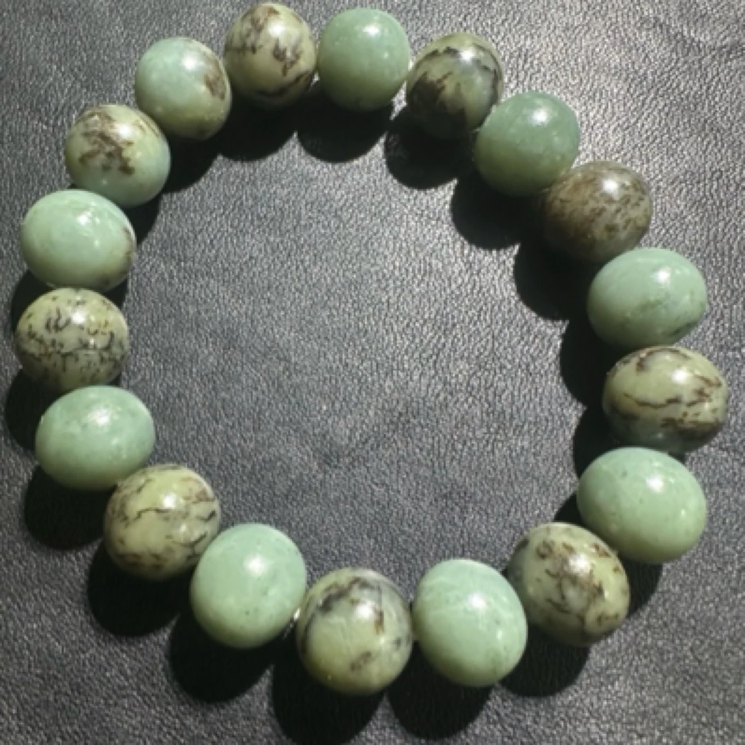 和田玉精品手串沙枣青手串