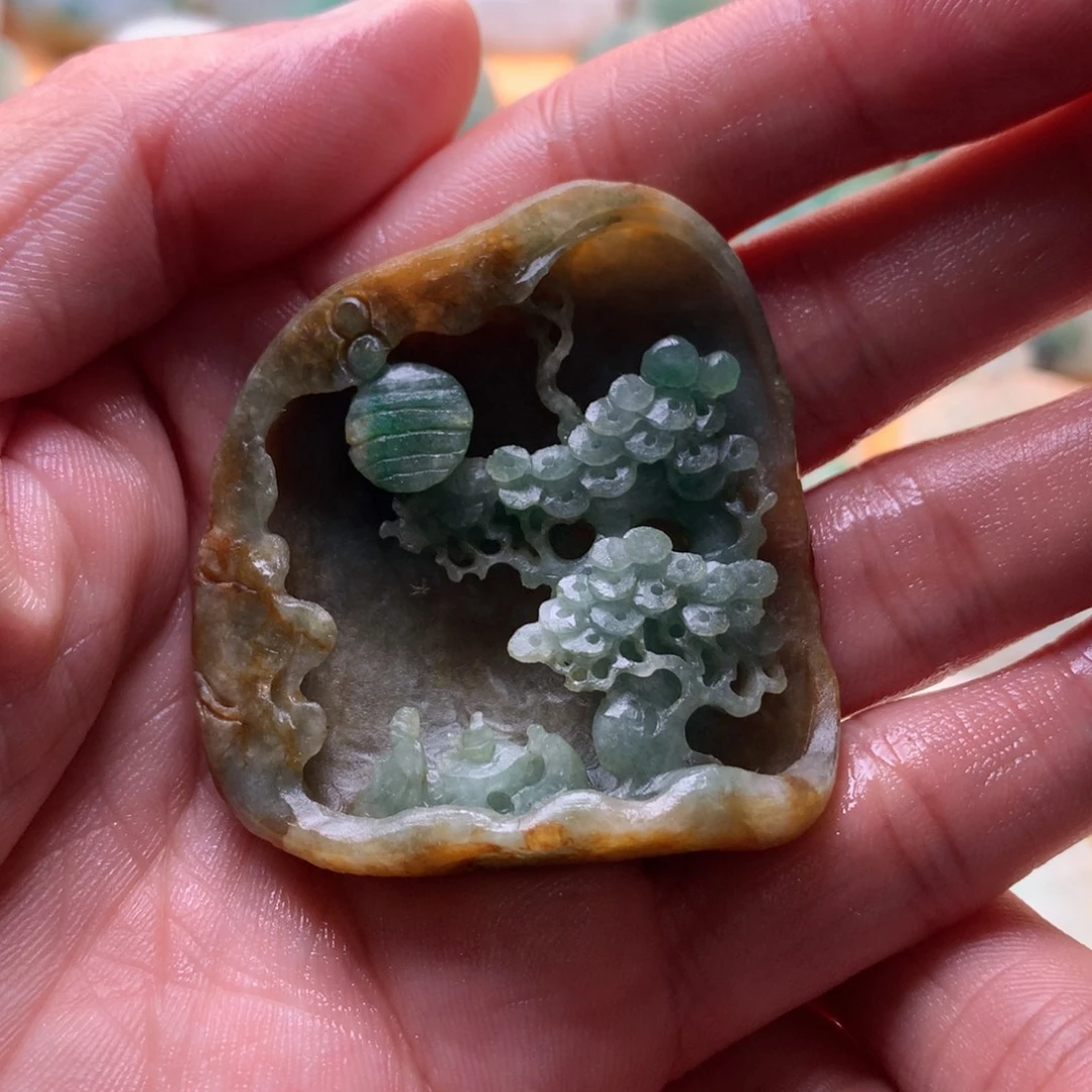 定制翡翠未镶嵌山水