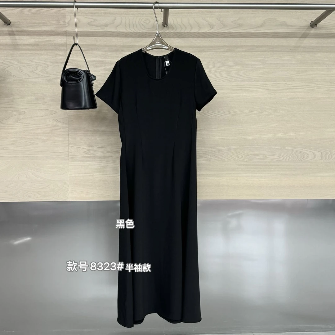 鑫燃KIKI （C腰小黑裙）气质简约显瘦半袖小黑裙 8323 潇家（F）