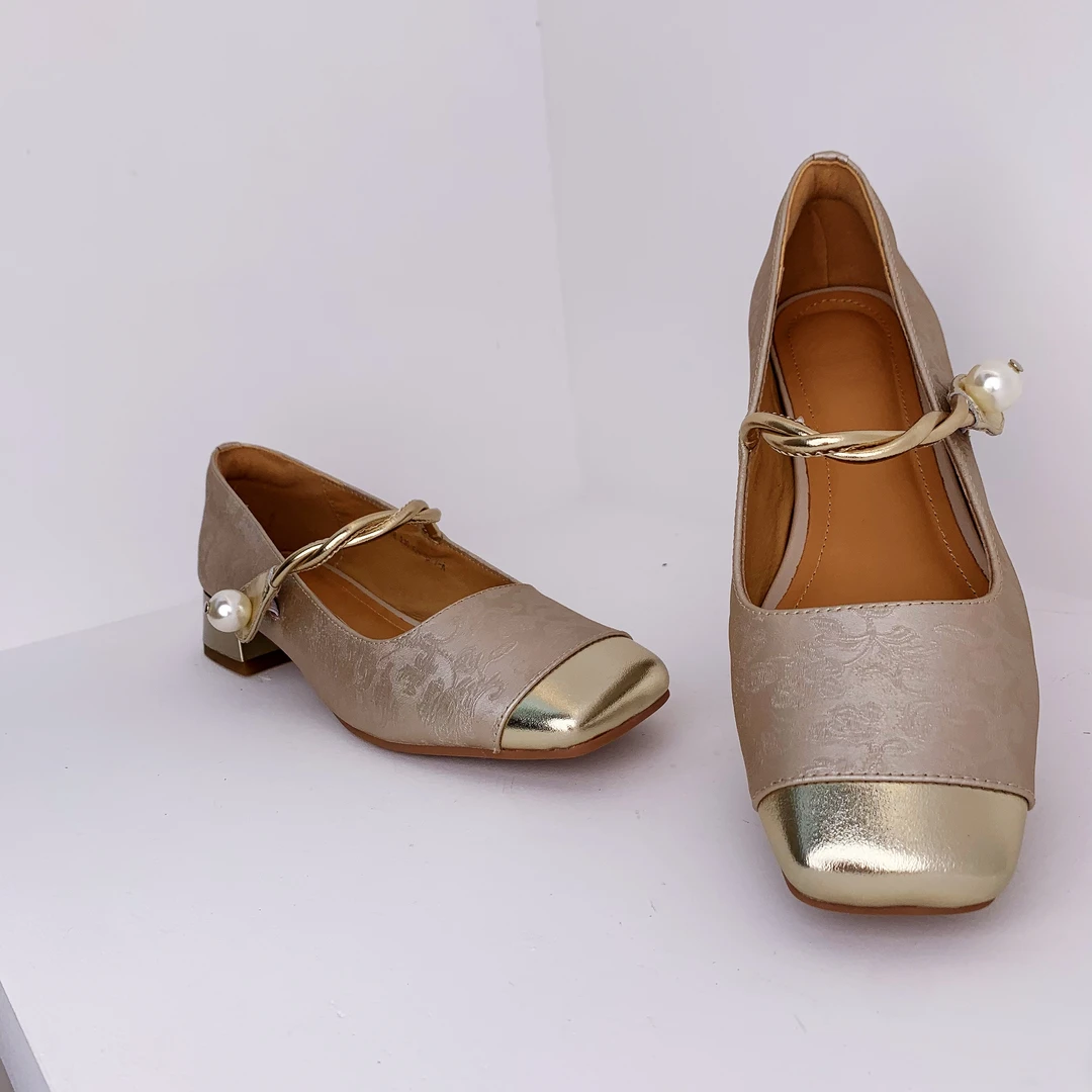 香槟色国风款方头粗跟玛丽珍C9718