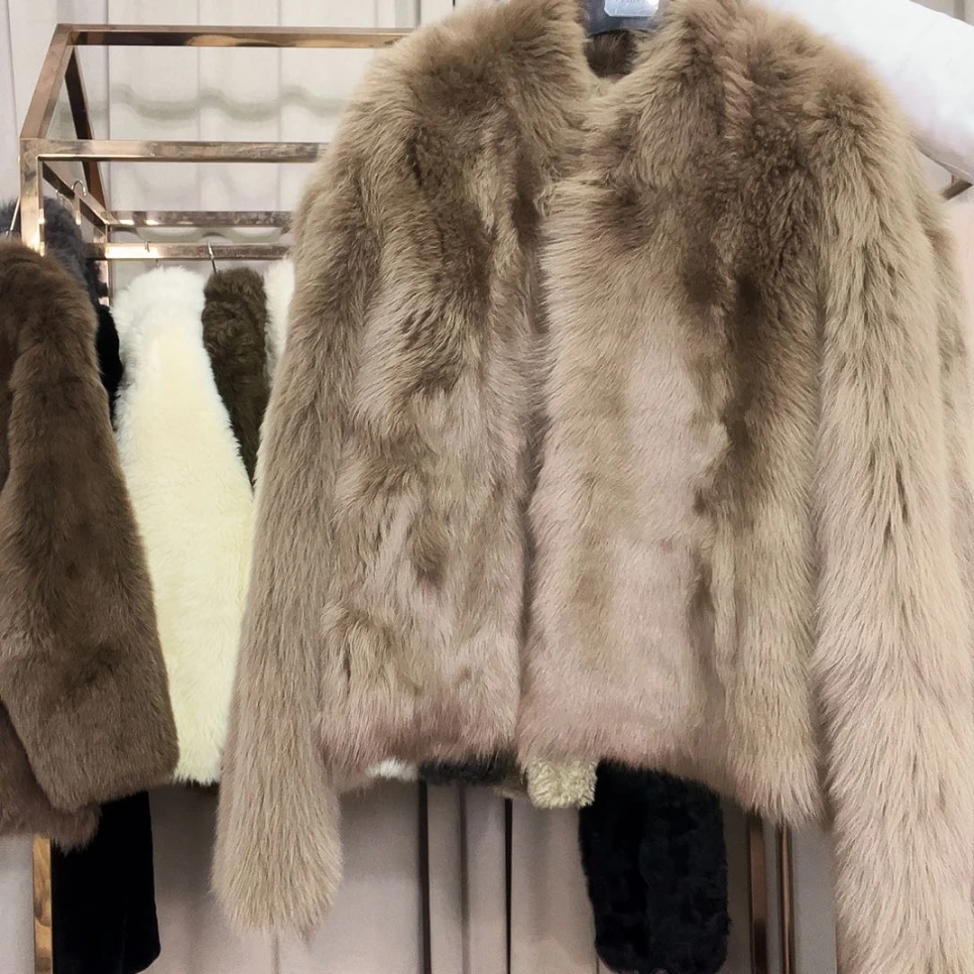 热***吻托斯卡纳皮毛一体S