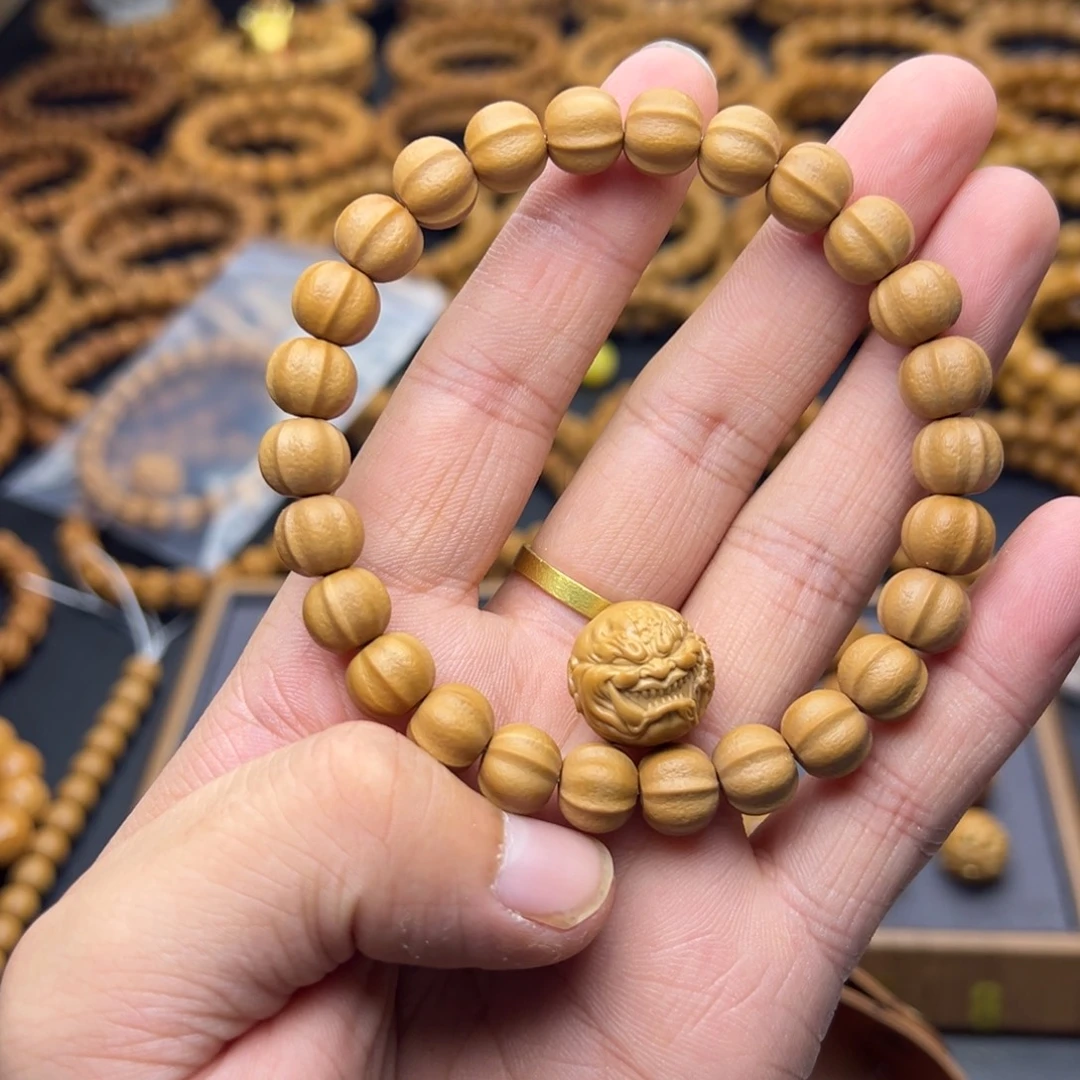 M***.猴头核桃手串鲨鱼➕配饰