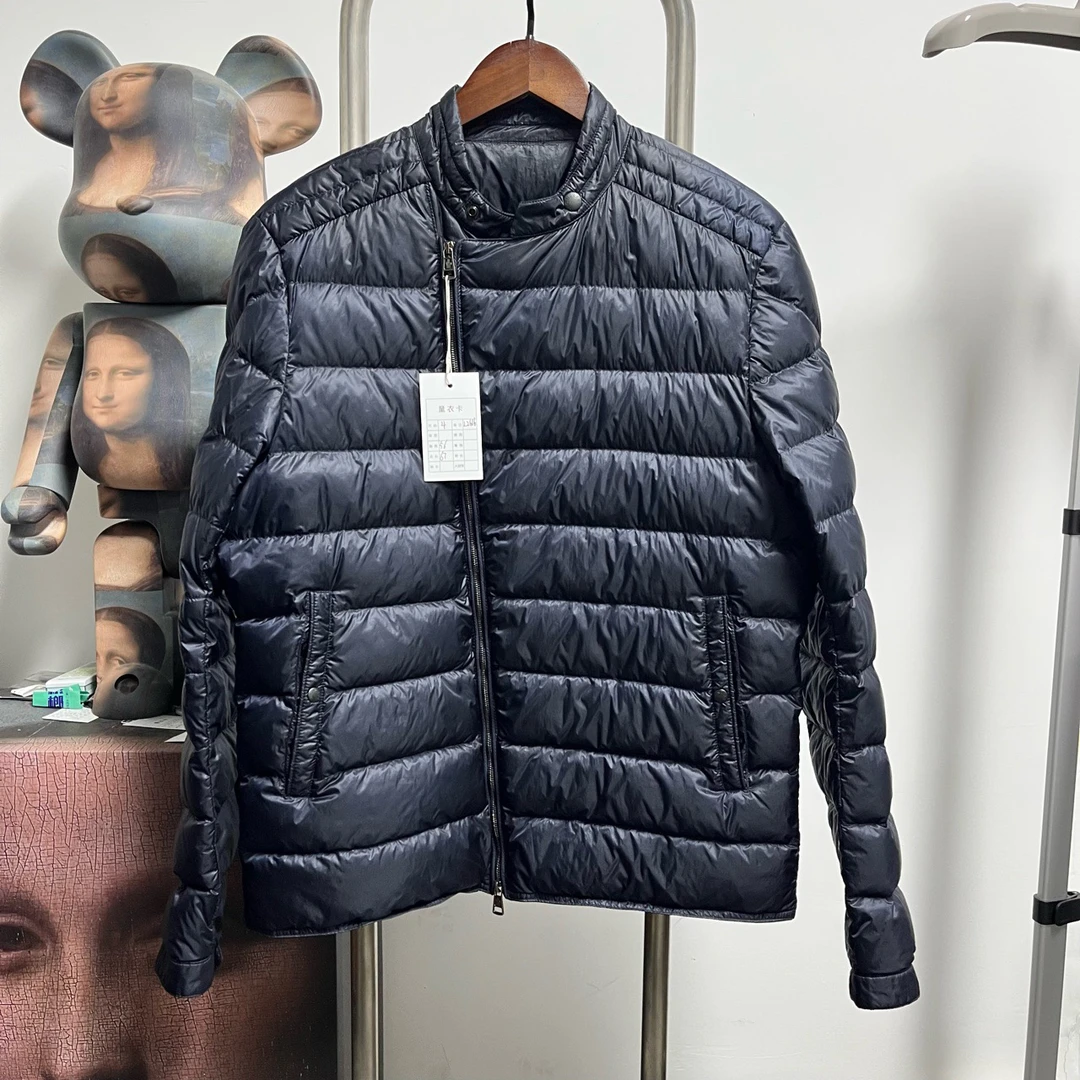 99新Moncler蒙口机车羽绒服 L2616 尺码：4 衣长67 胸围56