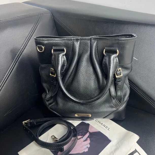 95新 BURBERRY/博柏利 捐金沉珠/黑色托特包单肩