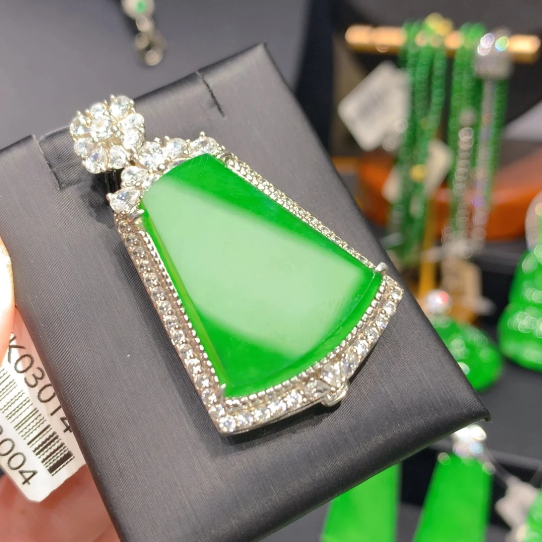 翡翠银S925镶嵌颈饰