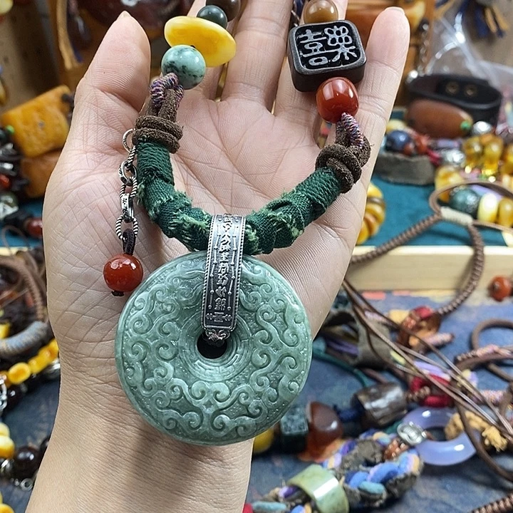 翡翠未镶嵌项链项链