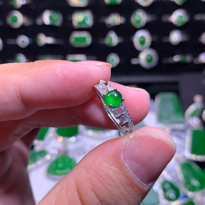 【闪购商品】翡翠银S925镶嵌吊坠(不含链)包****好绿蛋