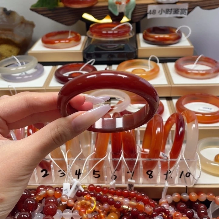 手镯玛瑙/玉髓未镶嵌