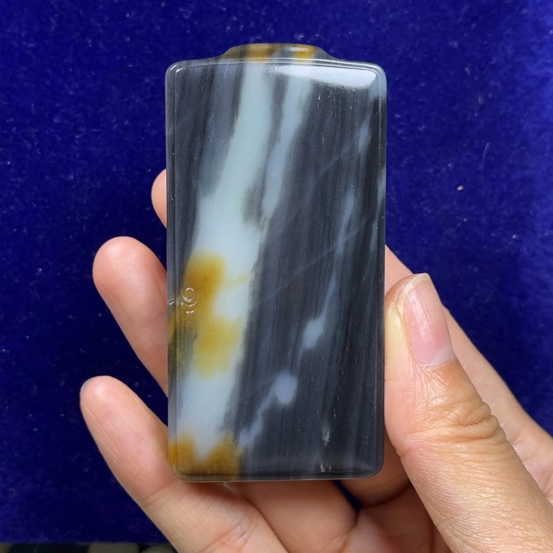 未镶嵌和田玉（糖玉）挂件