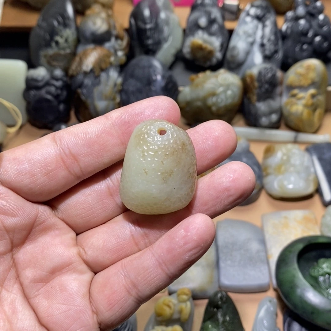 未镶嵌和田玉挂件