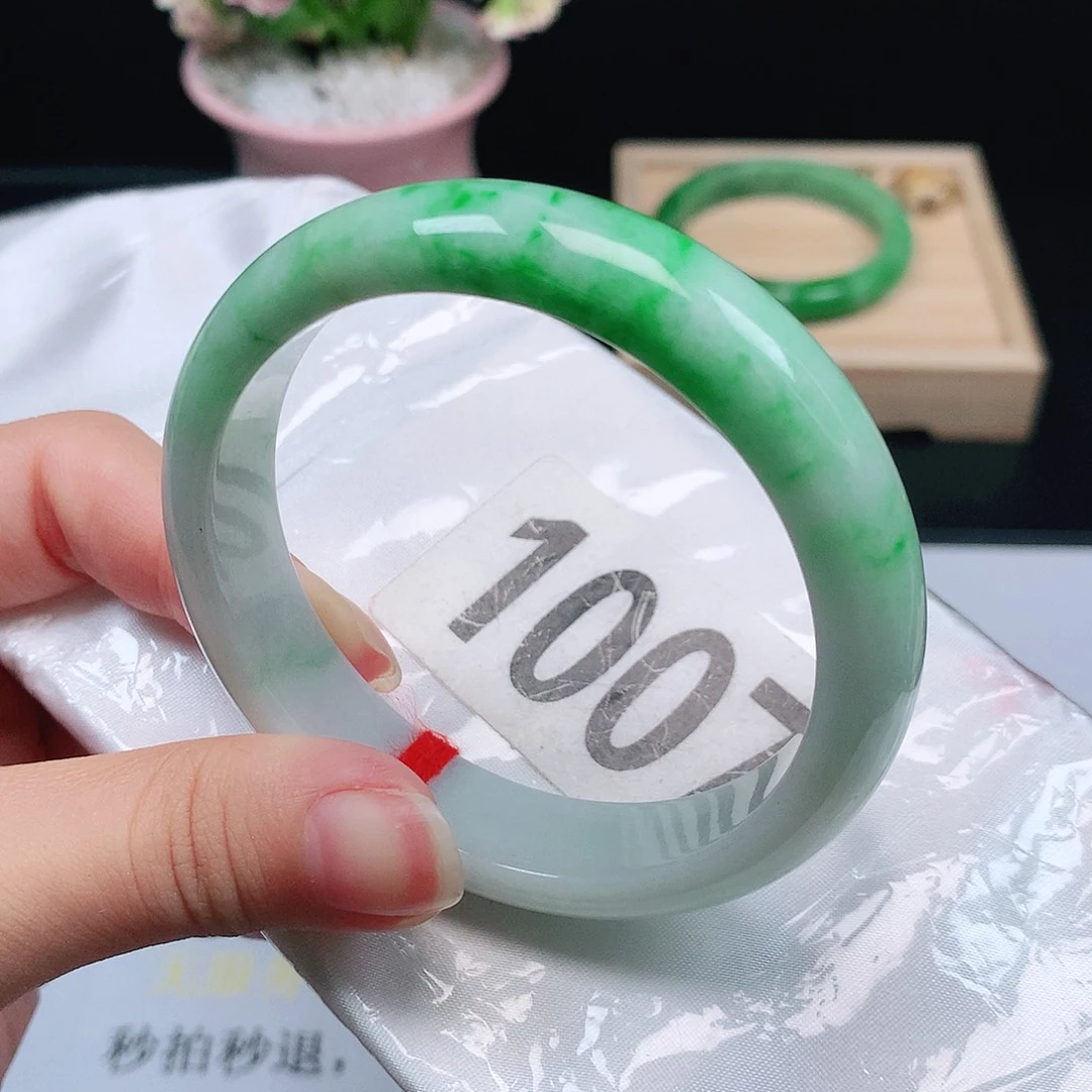翡翠未镶嵌手镯1007