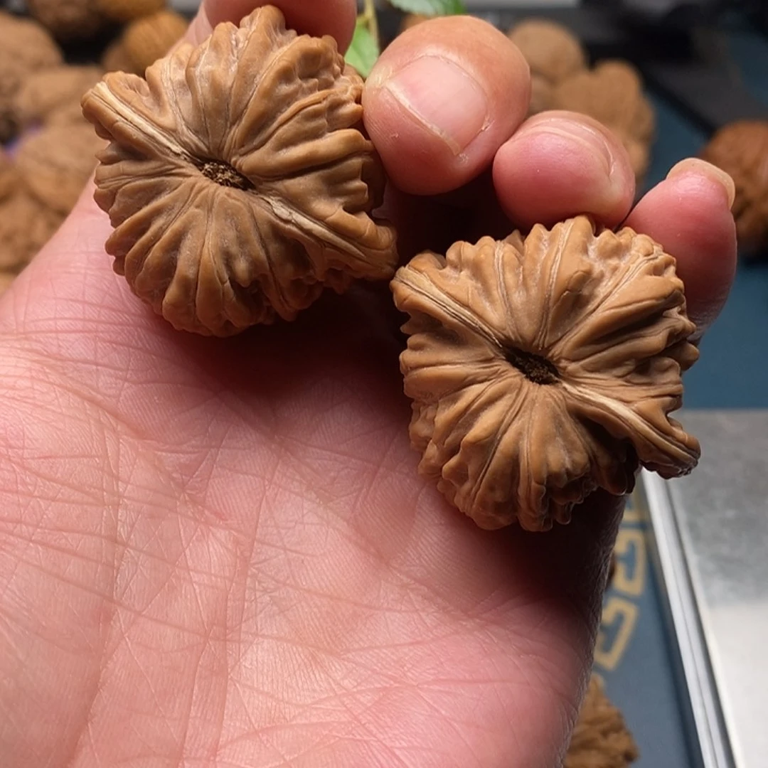 阳**量文玩核桃四座楼40全品