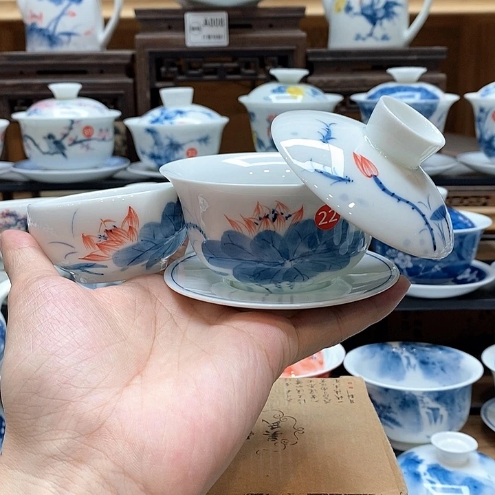 手绘荷花悬停盖碗150cc➕主人杯65cc釉下彩微瑕福利款