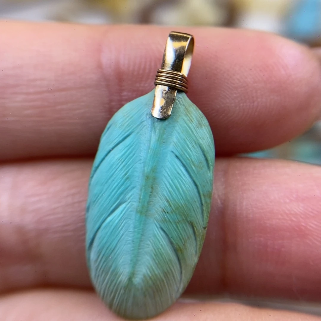 绿松石羽毛18K金镶嵌