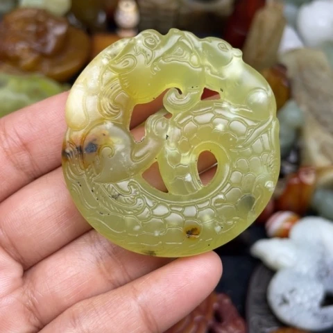 蛇纹石玉未镶嵌颈饰18