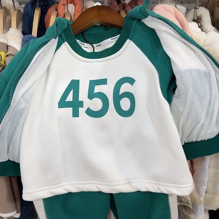 80码三件套宽松衣服